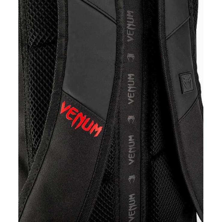 Sports bag Venum Xtreme Evo Black/Red